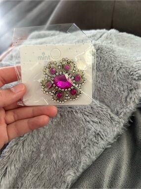 4/$50 mint® Pink Gemflower Statement Brooch